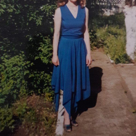 Royal Blue asymmetrical hem skirt - Picture 5 of 5